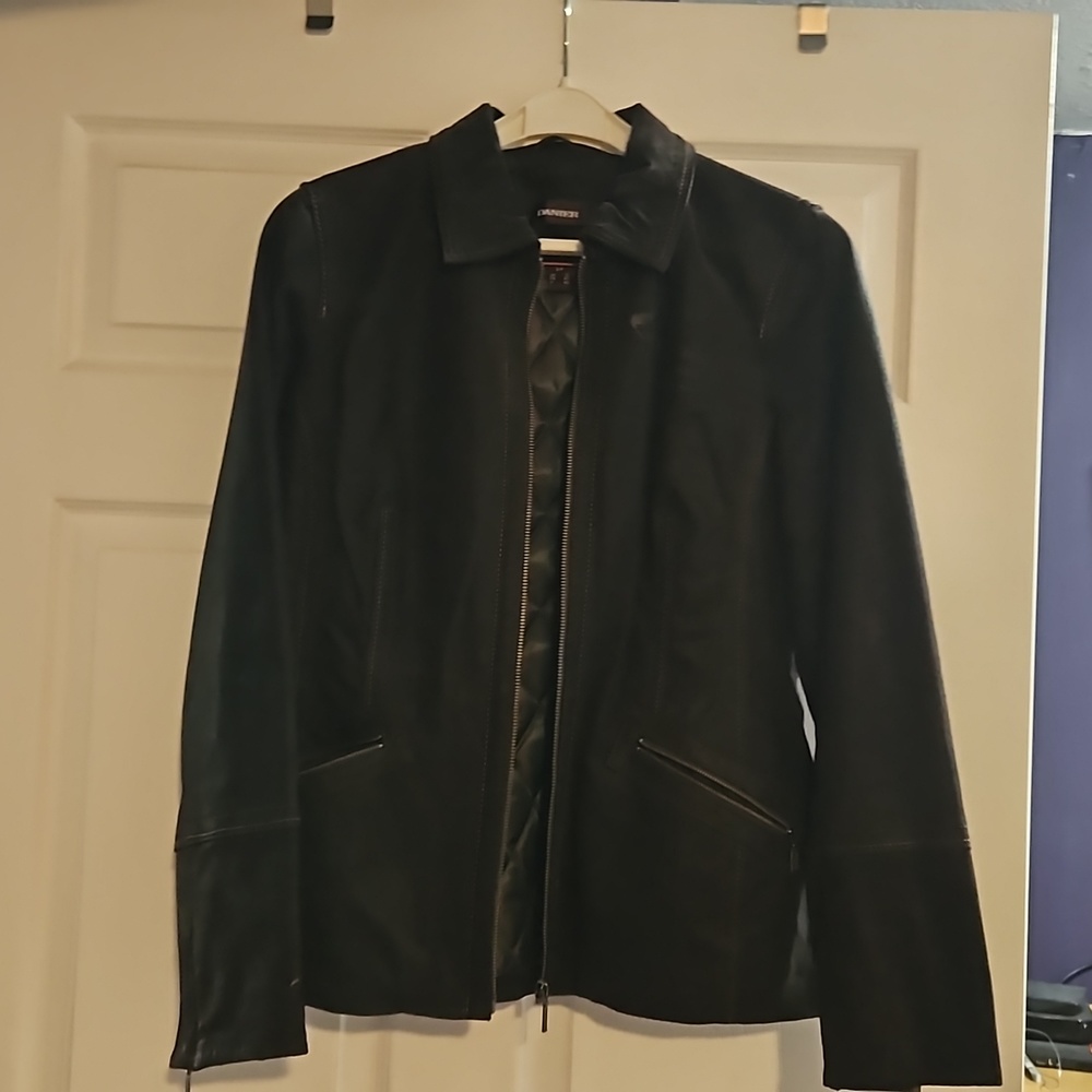 LEATHER JACKET..DANIER